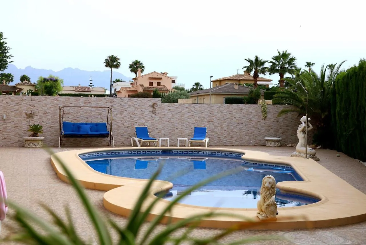 Villa Tres Palmeras muy cerca de Albir y Benidorm L'Alfas del Pi