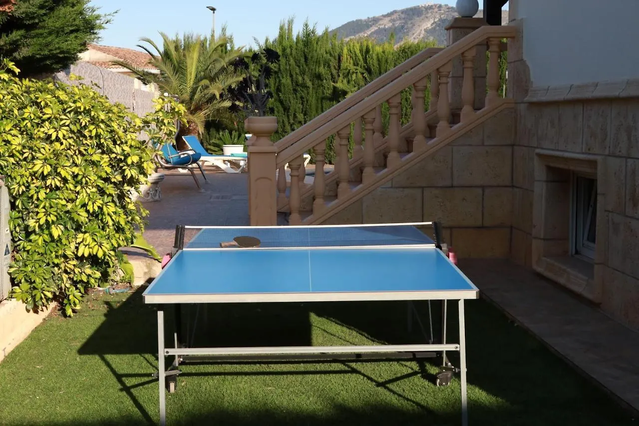 Villa Tres Palmeras muy cerca de Albir y Benidorm L'Alfas del Pi