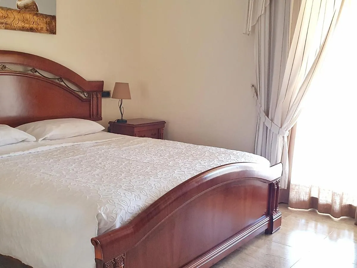 Villa Tres Palmeras muy cerca de Albir y Benidorm L'Alfas del Pi 0*,  España