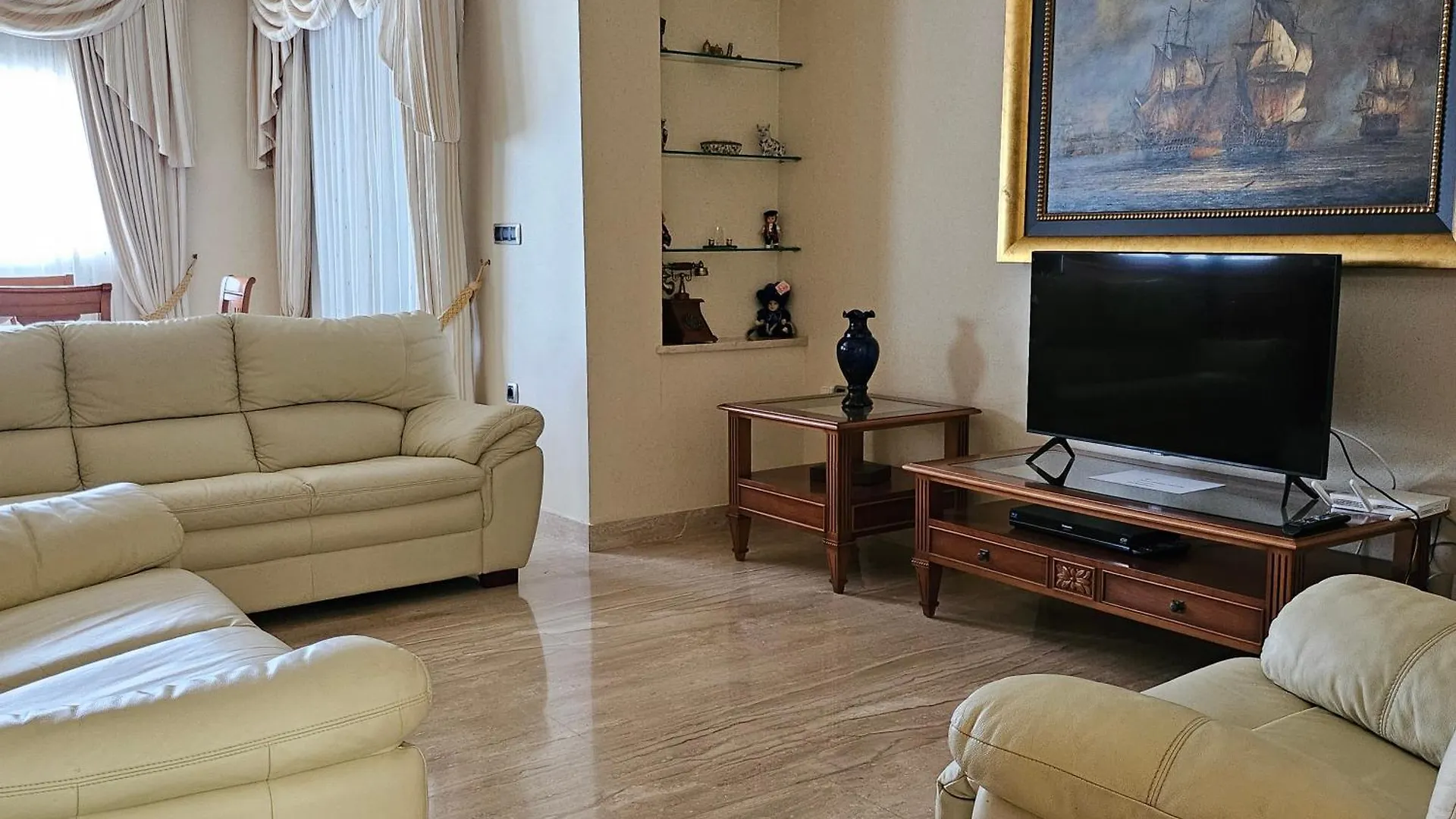 Villa Tres Palmeras muy cerca de Albir y Benidorm L'Alfas del Pi 0*,