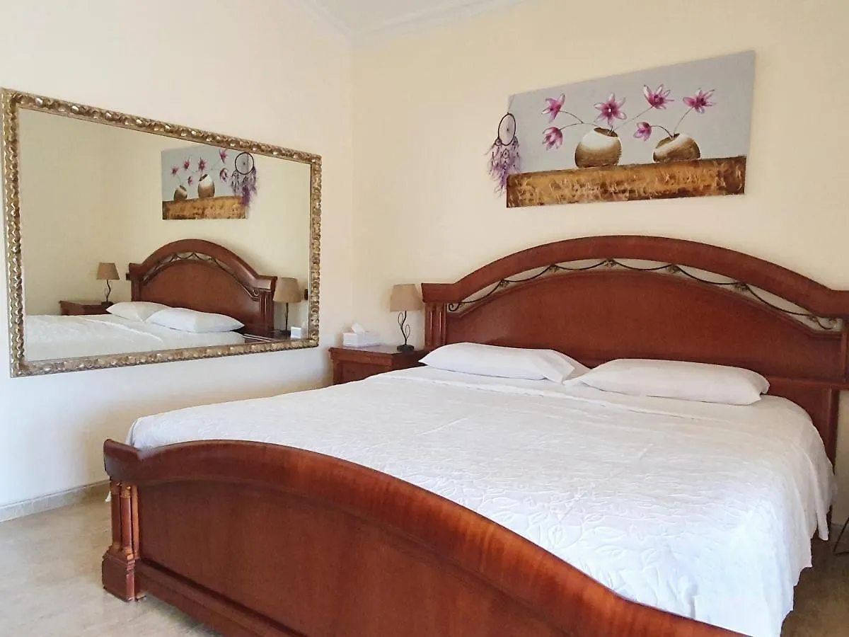 Villa Tres Palmeras En Alfaz Del Pi , Albir, Benidorm L'Alfas del Pi Spain